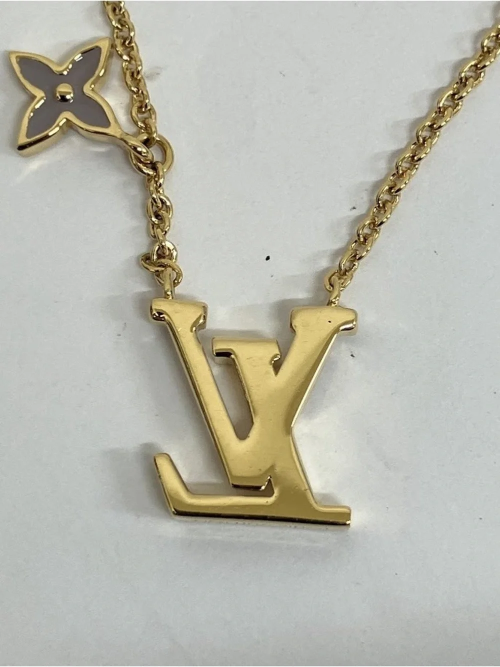 LOUIS VUITTON Louis Vuitton MO2146 Necklace LV Icone Enamel × GP